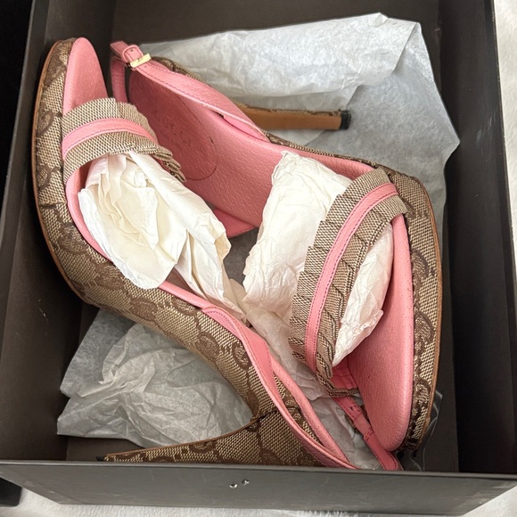 Gucci Pink and Brown Heels - Picture 1 of 8